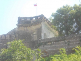 Dhurwai Fort (Dhurwai)