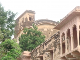 Nindar mahal