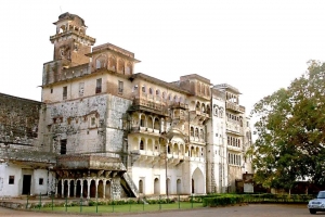 Raghogarh Fort (Raghogarh)