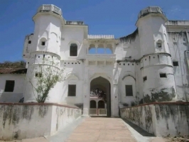 Siriyari Fort (Siriyari)