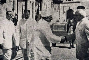 Raja Rananjay Singh with Bharat Ratna V. V. Giri, President of India at Amethi Royal Palace (Amethi)