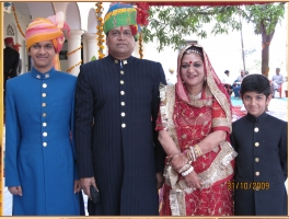 Air Commodore Maharaj Chandramouli ji, Rani Shalini Singh ji , Kunwar Tanuuj Singh, Kunwar Annuj Singh (Arnod)