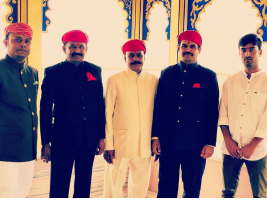 Maharaj Parakram Singh, Maharaj Yuvraj Singh, Maharaj Sajjan Singh, Maharaj Jitendra Singh, Kunwar Yudhveer Singh