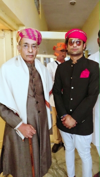 HH Maharana Shri Mahendra Singh Ji Mewar and Kr Vikramaditya Bari Sadri