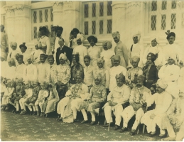 H.H Maharawal Saheb Bahadur of Devgadh-Baria in Gujarat with his entourage (Baria)