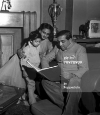 Maharaja Pratapsinhrao Gaekwar with wife Sita Devi and son Princy