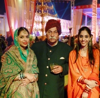 Baisa Yadavi Kumari, Thakur Devi Singh Ji and Baisa Vaishnavi Kumari