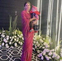 Rajkimari Kritika Kumari with daughter Vamika Kumari