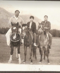 Bavjiraj Gopal Singh Ji with Kunwar Vikramaditya Singh Ji (Bijolian)