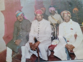 Rao Sawai Chandrveer Singh Ji of Bijolian with Bavjiraj Gopal Singh Ji Bijolian at Palkiya Haveli during marriage of Kunwarrani Vikramaditya Bijolian