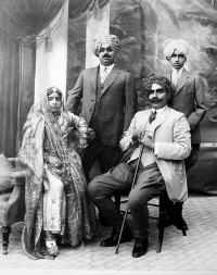 HH Maharaja Sir Ganga Singh Ji Bahadur with his children (Bikaner)
