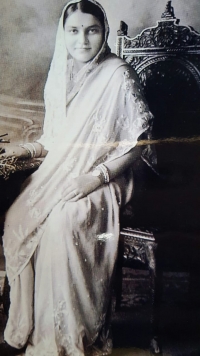 Maharani Umavati, wife of Late H.H Raja Anand Chand of Bilaspur (Bilaspur)