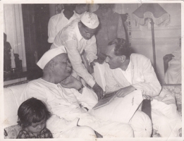 H.H.Raja Sir Anand Chand with Home Minister K.C.Pant Ji, Delhi (Bilaspur)