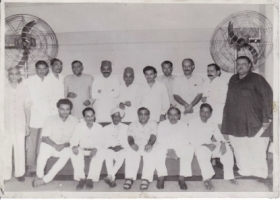 Raja Sir Anand Chand (2nd sitting) with other Maharajas (Bilaspur)