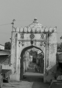 Main gate of Chaugain Palace (Chaugain [Panna - II])