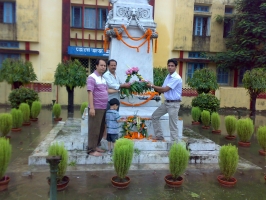 Kumar Jitendra Narayan(Golbagan), Kumar Amitava Narayan (Debibari) and on left side  Prince Jhabi