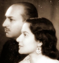 Maharaja Yeshwantrao Puar of Dewas Junior with his wife Maharani Menakaraje on his wedding day, 1942 (Dewas Junior)