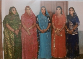 Baisa Chandra Kumari, Baisa Magan Kumari, Baisa Pratibha Kumari, Baisa Divya Kumari and Baisa Mohini Kumari daughters of Thakur Sahab Shri Manohar Singh Ji (Dhamli)