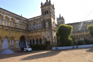 Ajitniwas Palace wing