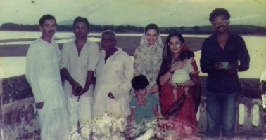 Late Raja Amarendra Mansingh Bhramarabar Ray of Dompada with Gajapati Maharaja Dibyasingha Deb & Maharani Lilavati Patamahadei of Puri at Kalikaprasad Palace,1985.