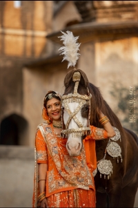 Mallyka Dundlod is an equestrian carrying her legacy of her father ahead and leads horse safaris (Dundlod)