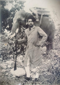 Maharaja Bahadur Chandramauleshwar Prasad Singh of Gidhaur (Gidhaur)