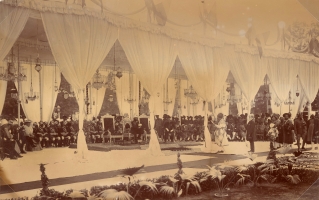 H.H. the Maharaja Scindia of Gwalior addressing H.R.H the Duke of Connaught and Strathearn (Gwalior)