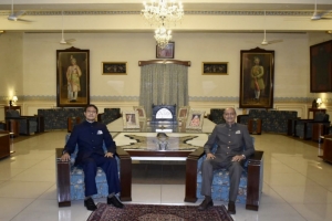 Maharaj Narendra Singhji and Karni Singhji of Idar Dowlat Villas Palace (Idar)