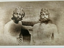 Pratap Singh on the left with his elder brother Maharaja Jaswant Singh of Jodhpur in 1878 (Idar)