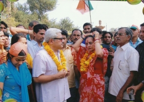 HH Yadukul Chandra Bhal Maharaja Shri Krishna Chandra Pal Deo of Karauli with HH Maharani Shri Rohini Kumari of Karauli and Rao Shivraj Pal Sahib of Inayati. (Inayati)