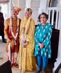 Raj Shree Maharaj Devraj Singh Saheb with his wife Maharani Sahiba and Maharajkumari Rajshree Kumari of Bikaner
