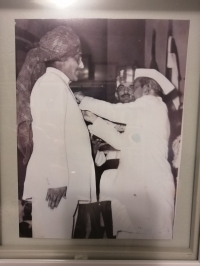 Rana Moti Singh receiving the Padam Shri in 1977 by President Neelam Sanjeeva Reddy (Jadla)