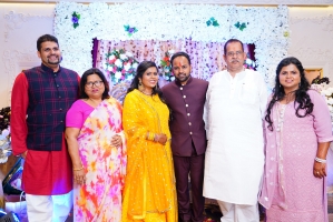 Raja Ranjiv Ranjan Shah with his Family on his daughter’s engagement