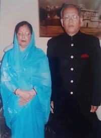 Raja Jitendra Shah with wife Rani Usha Kunwari