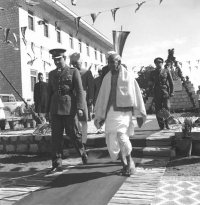 Maharaja Sawai Man Singh II with Sardar Patel on his visit to Jaipur in December, 1947 (Jaipur)