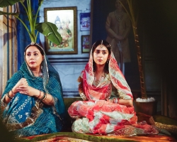 Maharajkumari Diya Kumari with her daughter Baiji Lal Gaurvi Kumari during the Teej festivities at the City Palace (Jaipur)
