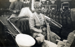Coronation of Sir Hari Singh as H.H. The Maharaja of Jammu and Kashmir