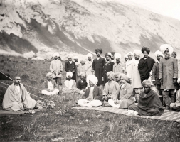 Maharaja of J&K flanked by his brother and the Mahant at Chandanwari Camp