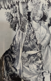 Rajkumar Dilip Singh Judev with his wife Rajkumar Rani Madhvi Devi during his marriage. (Jashpur)