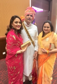 Rajkumari Maanvi Kumari, Maharaj Bhawani Singh Rathore and Rani Manisha Singh of Jobat (Jobat)