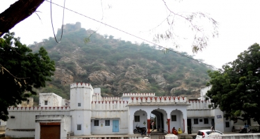 Jai Bhawan, residence of Major Th. Jai Singhji (Jobner)