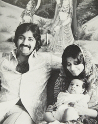 Gaj Singh II with family