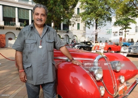 His Highness Maharaja Gaj Singhji II of Jodhpur attend the 'Travel With Style' Concours at Royal Western India Turf Club on November 1, 2008 in Mumbai, India. (Photo by Pascal Le Segretain) (Jodhpur)