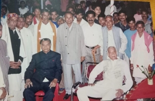 HH Raja Vishwaraj Pratap Singh with brother Raja Yashwant Raj Singh (Sahaspur Lohara)