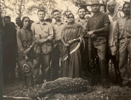 Late HH Raja Vishwaraj Pratap Singh with Rani Shashi Prabha Devi Singh went hunting