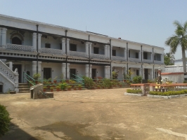 Khandapada Rajbati