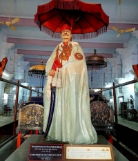 Statue of H.H Maharaja Maharao Umed Singh Ji Hada in Kota Museum
