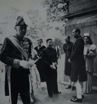 Maharao Madansinhji of Kutch at Nidaros Cathedral to attend coronation of Olav V as the King of Norway