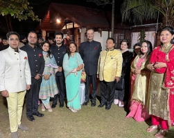 Kunwar Yaduveer Bera, Tikka Mangal, Rajkumari Mrinalika Bhanjdeo, Tikka Shivendra Pal Kutlehar, Kunwarani Kunjana Nahan, Raja Rupendra Pal Kutlehar, Raja Dr. Ashok Thakur Siba, Rani Omkareshwari Pal (Kutlehar)