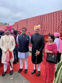 Tikka Shivendra Pal Kutlehar, Maharawal Chaitanyaraj Bhati Jaisalmer, Raja Saheb Rupendra Pal Kutlehar and Rani Omkareshwari Pal Kutlehar